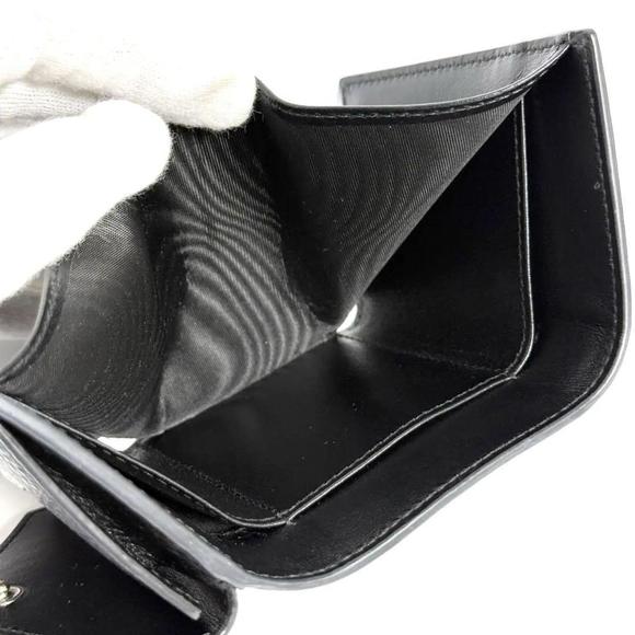 Prada Men's Vitello Dino Trifold Wallet, Black, Compact - Picture 5 of 10
